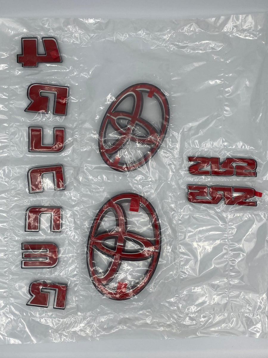 PT948-89180-02 Emblem Cover