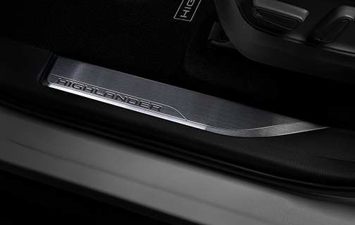 Front Illuminated Door Sill Protectors // Highlander
