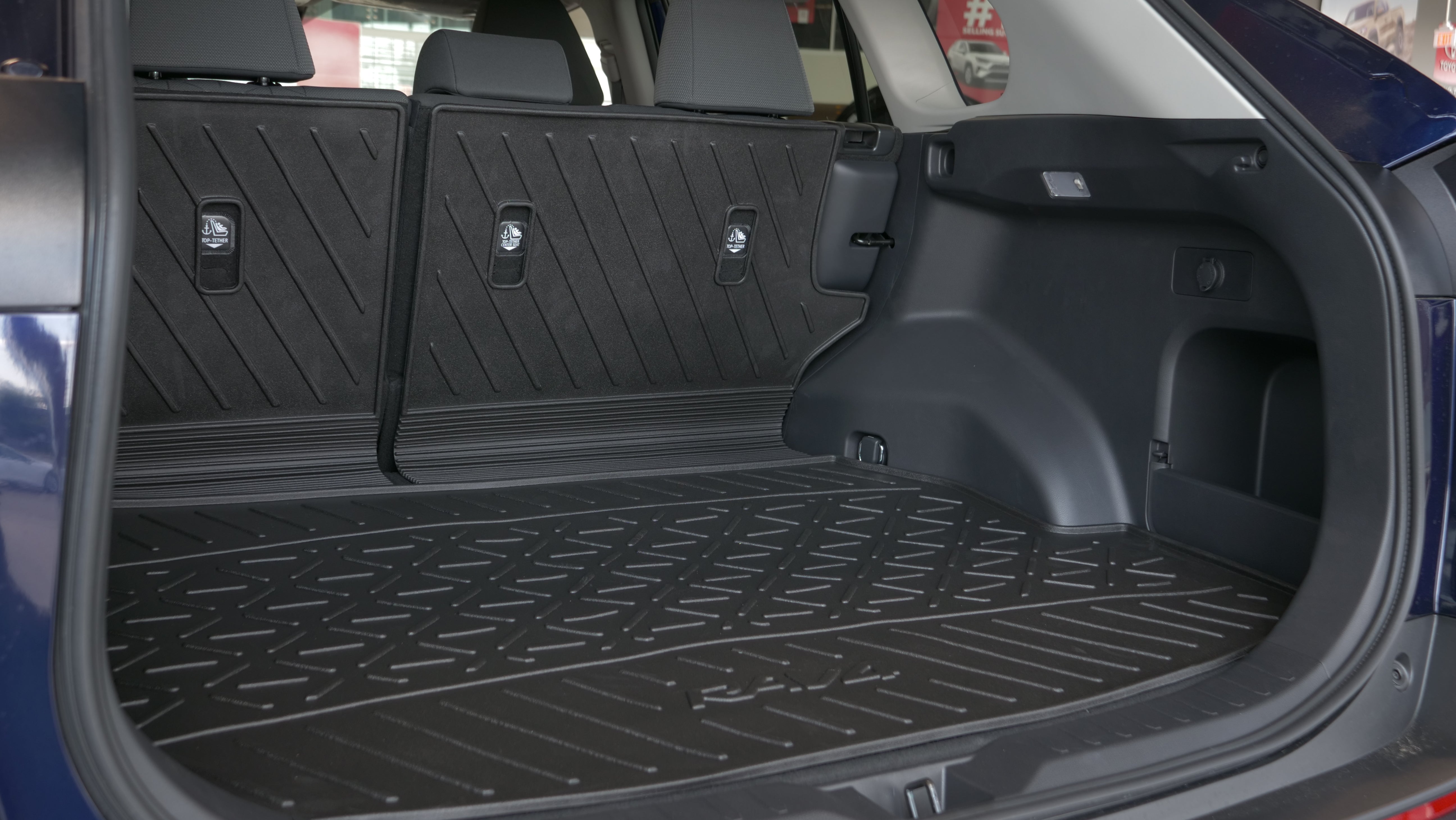 Toyota rav4 cargo liner outlet 2021