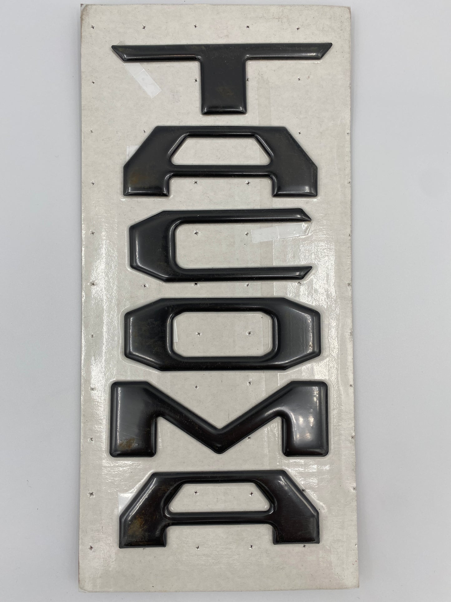 PT948-35181-02 Tailgate Badge